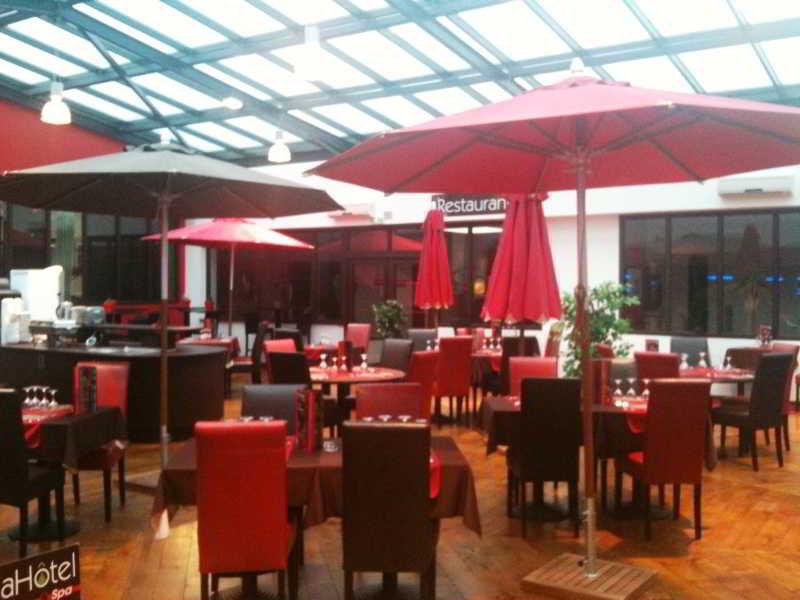 Zenia Hotel & Spa Cambrai Exterior photo