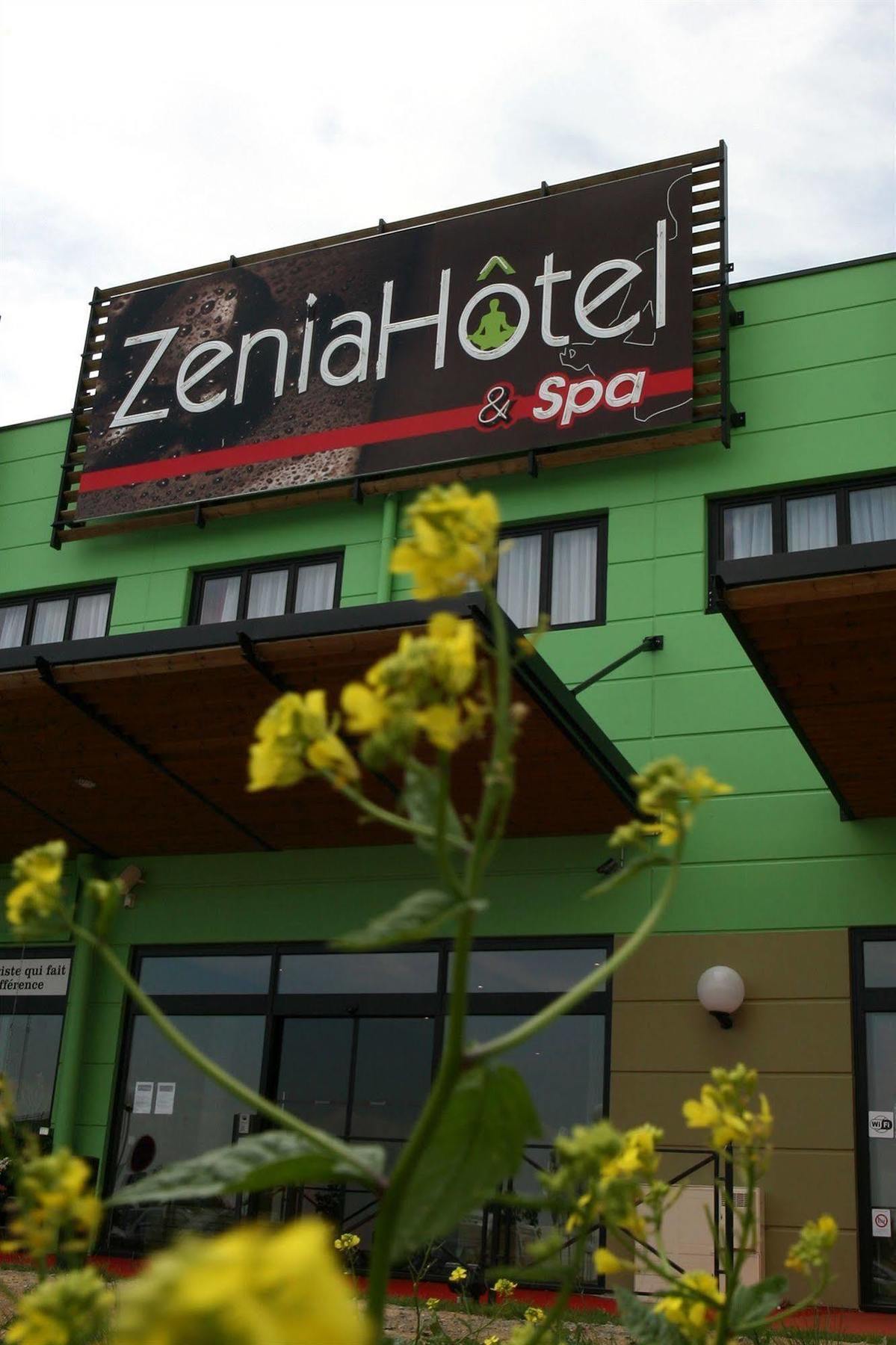 Zenia Hotel & Spa Cambrai Exterior photo